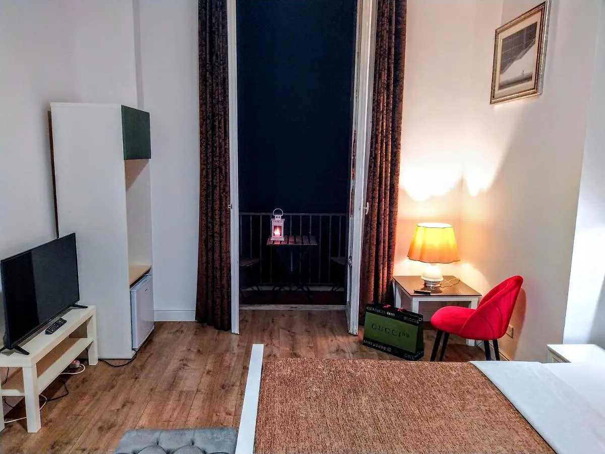 Guest House Lorvand Rome